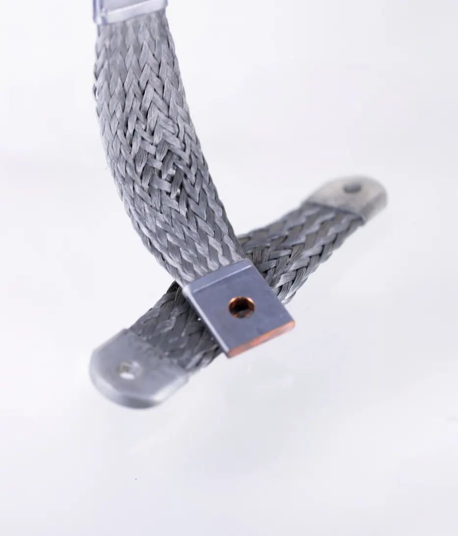 Tresse métallique, packshot sur fond blanc